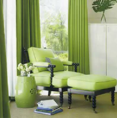 Chartreuse Garden Stool L567120