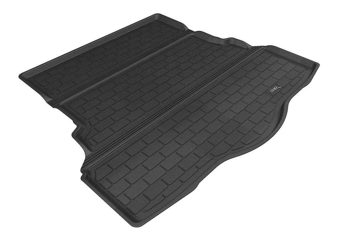 Black Cargo Liner O5052
