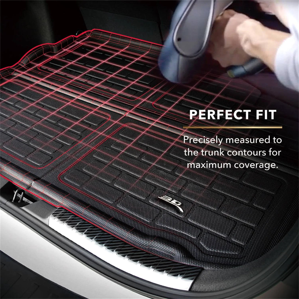 Black Cargo Liner O5052