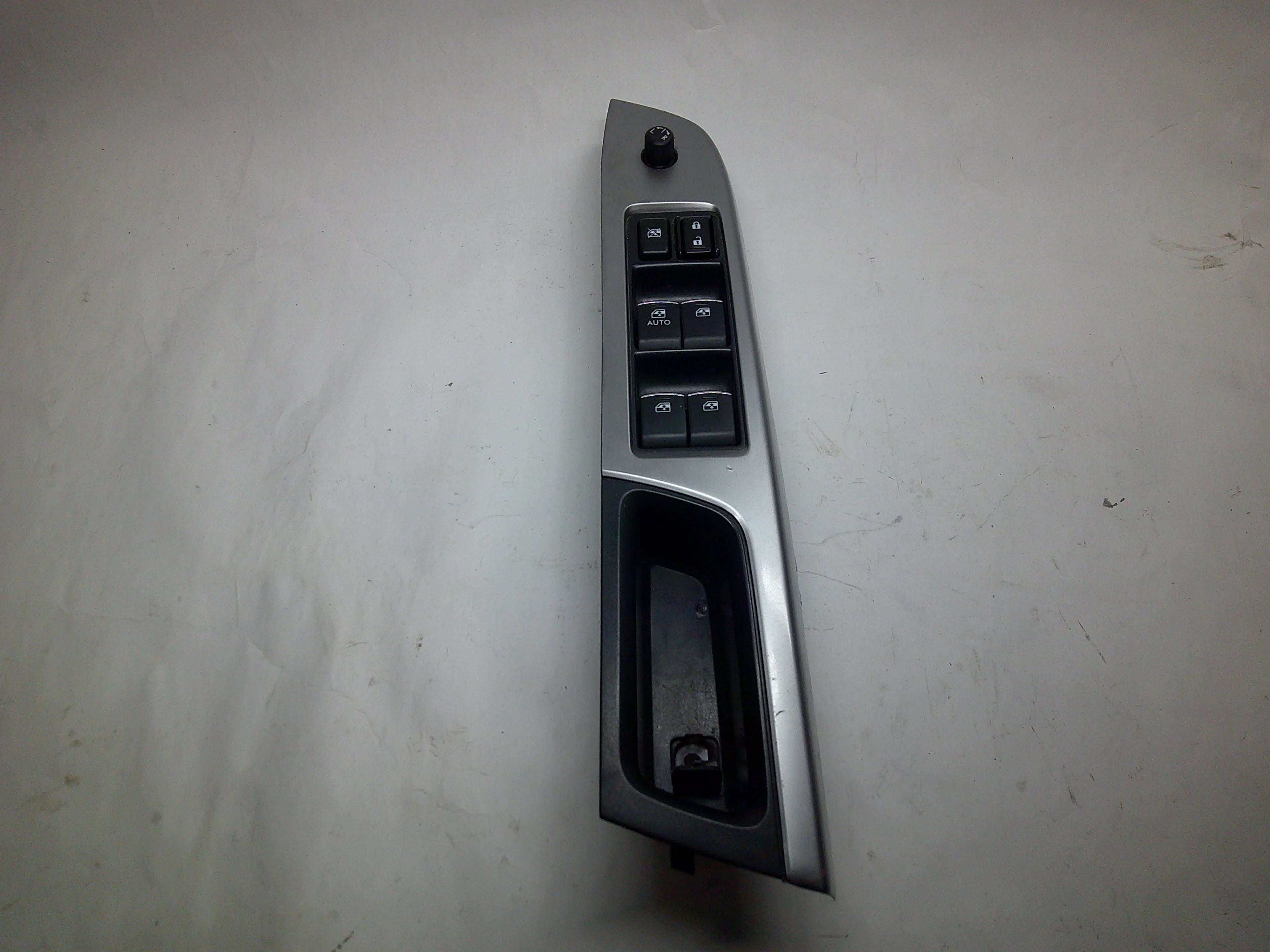 15-16 Subaru Impreza Limited Front Driver Master Power Window Lock Switch OEM U7560