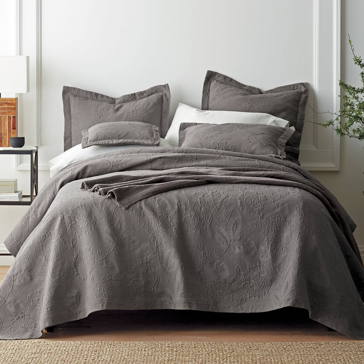 Full Cotton Matelasse Coverlet in Dark Gray I7309