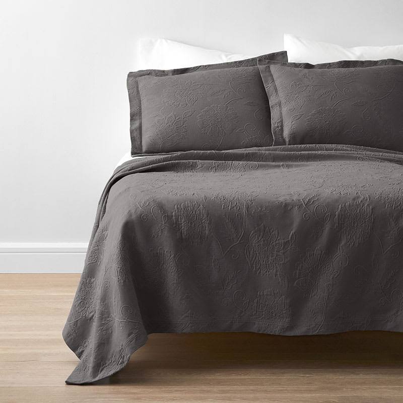 Full Cotton Matelasse Coverlet in Dark Gray I7309