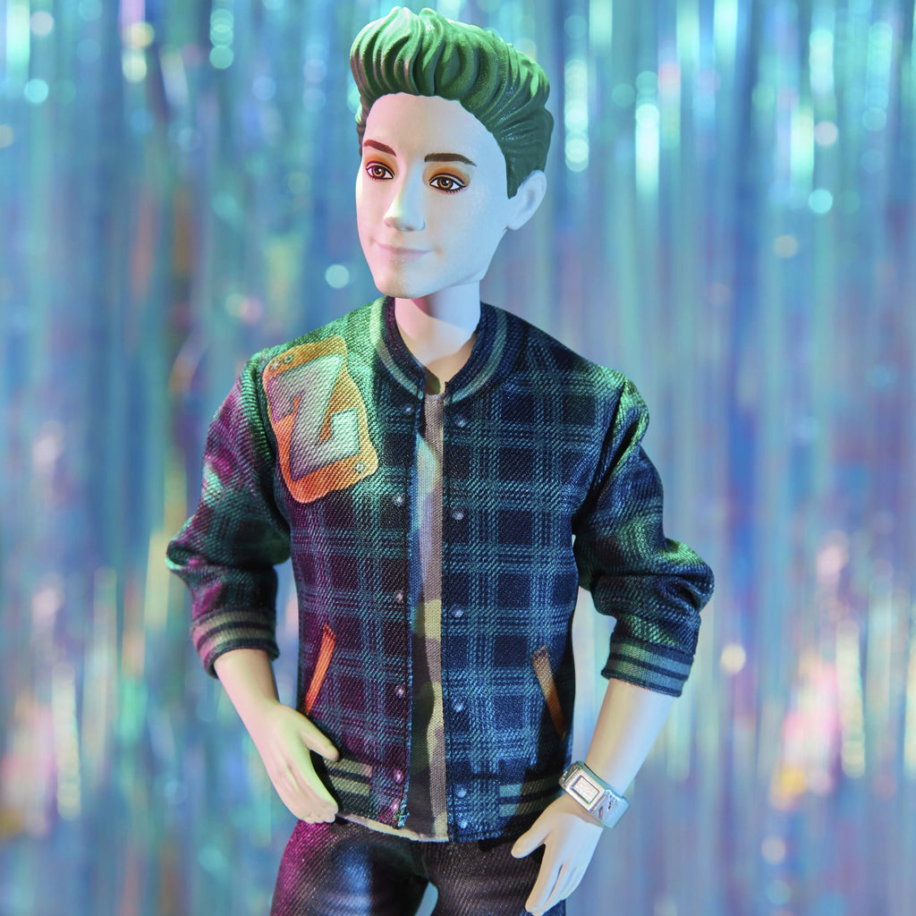 Zed Fashion Doll with Green Hair, Outfit, and Accessory I879361