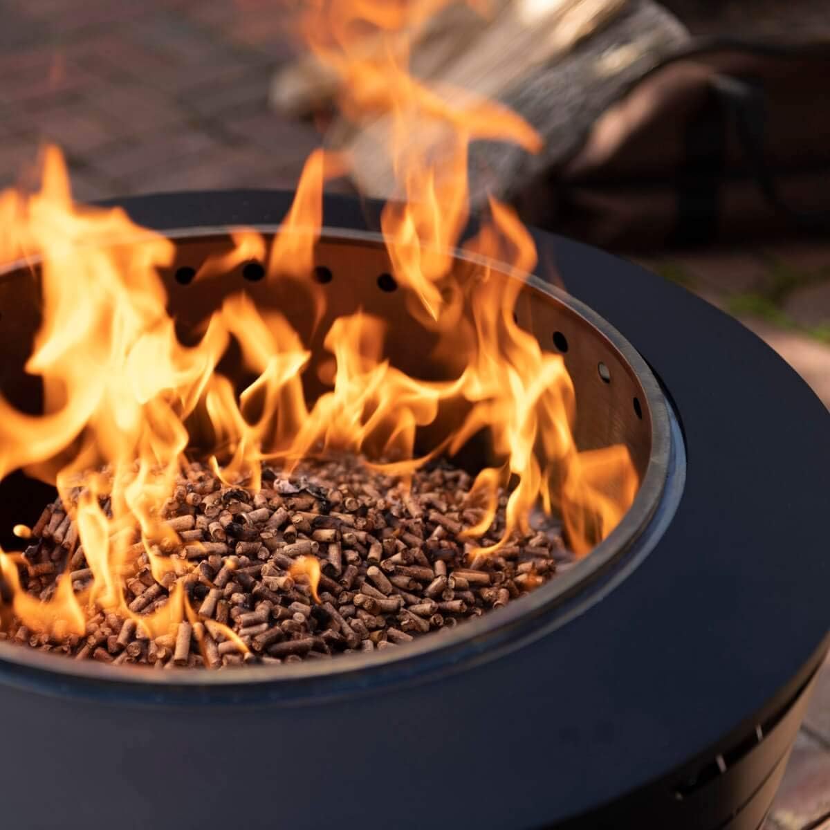 25 Inch Stainless Steel Low Smoke Fire Pit with Wood Pack and Cloth Cover Q654062