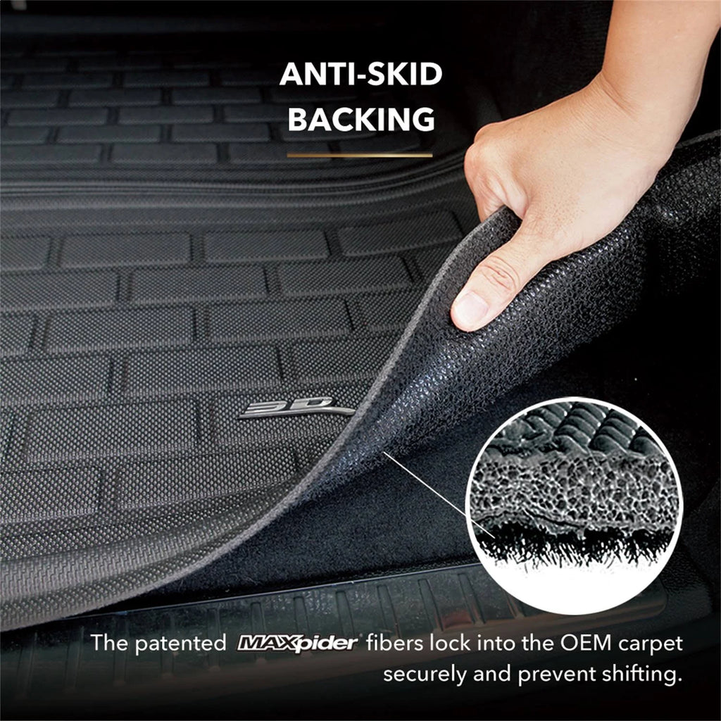 Black Cargo Liner O5052