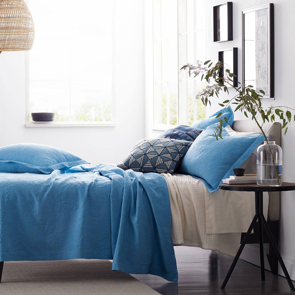 Full Cotton Matelasse Coverlet in Dark Gray I7309