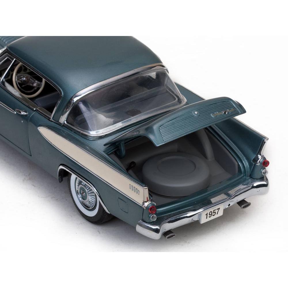 1/18 Diecast Model Car O588