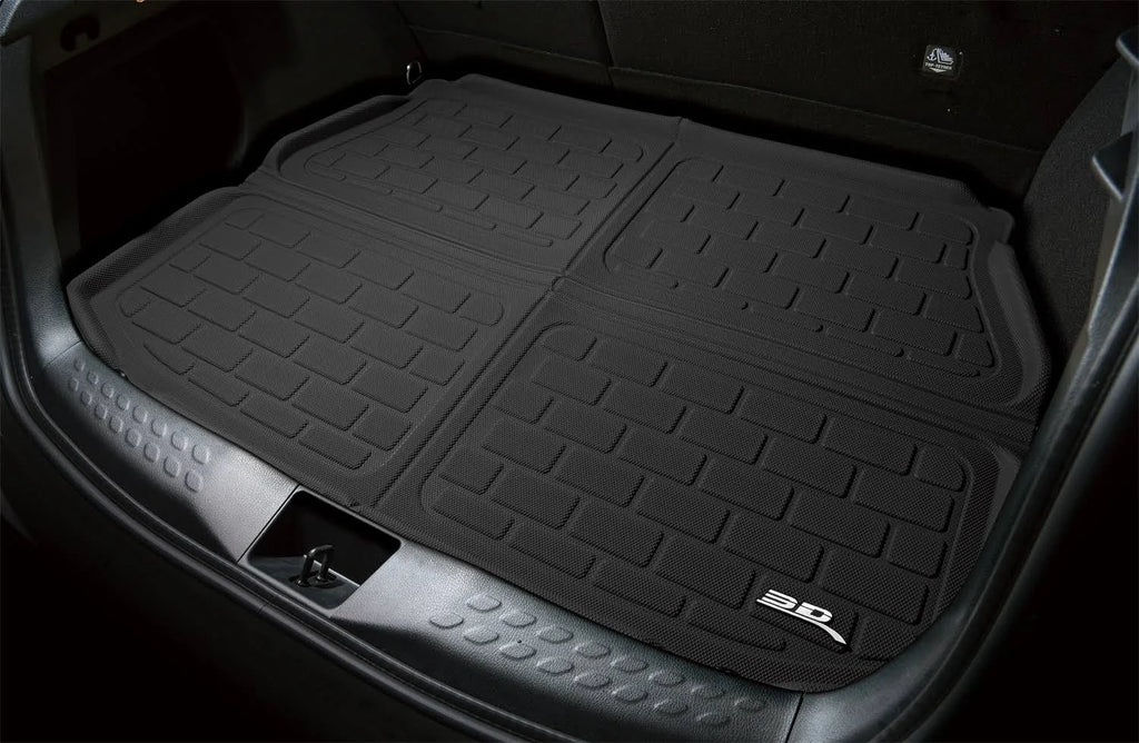 Black Cargo Liner O5052